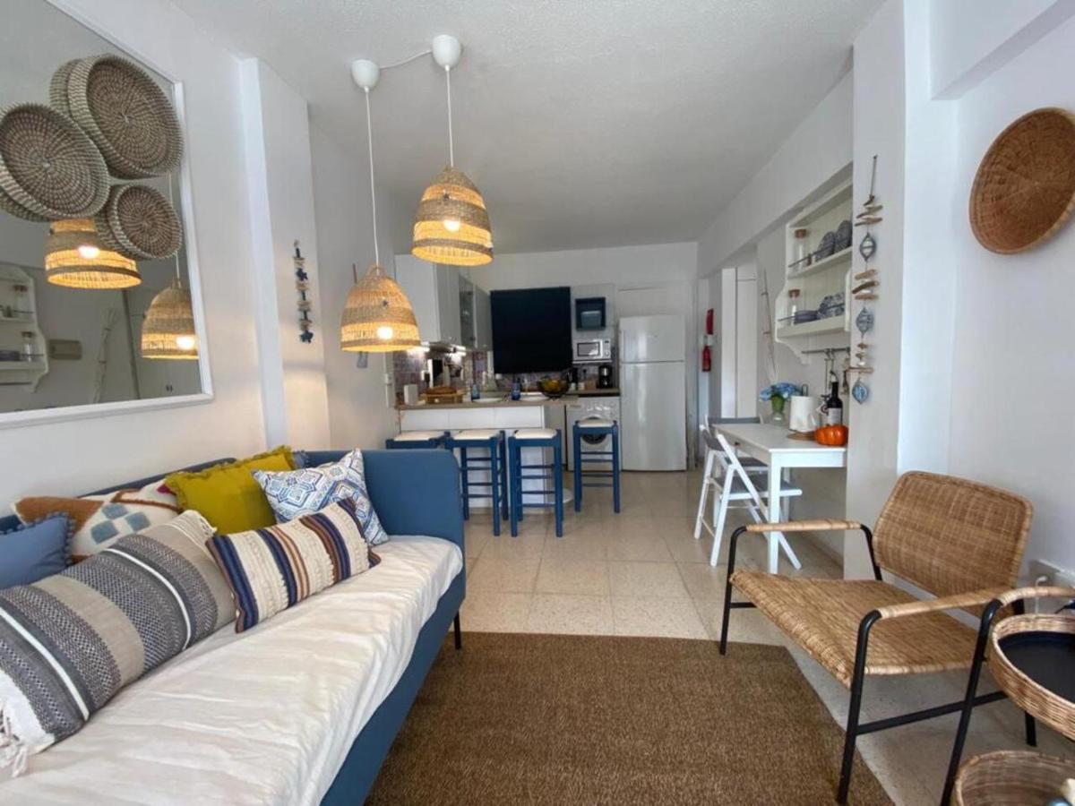 Romy'S Cozy One Bedroom Apt Larnaca Exterior photo